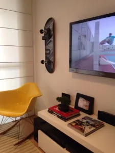 Suporte De Parede Para Skate e Longboard Postal® Preto